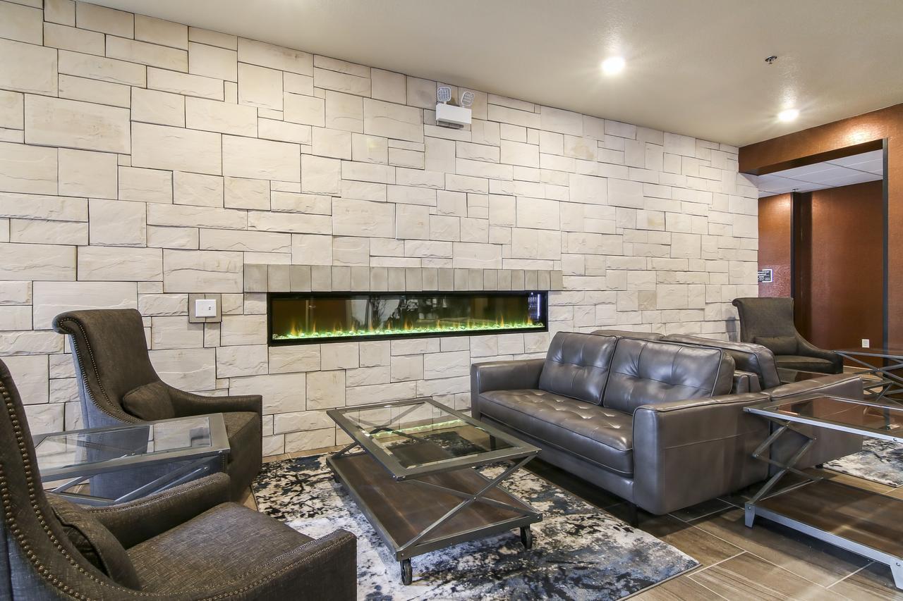 Cobblestone Inn&Suites - Menomonie/UW-Stout Extérieur photo