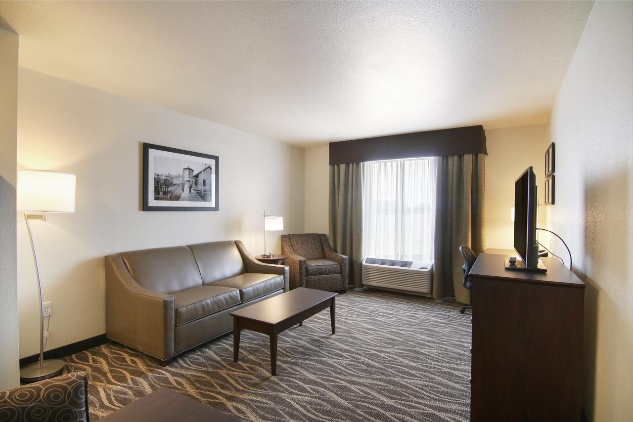 Cobblestone Inn&Suites - Menomonie/UW-Stout Extérieur photo