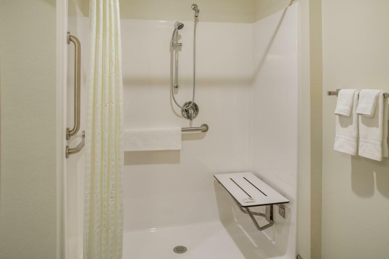 Cobblestone Inn&Suites - Menomonie/UW-Stout Extérieur photo